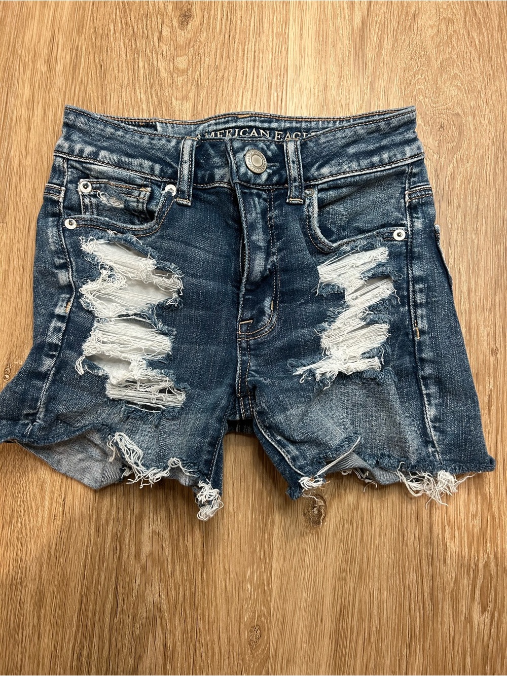 American Eagle Ripped Denim Jean Shorts Size 00